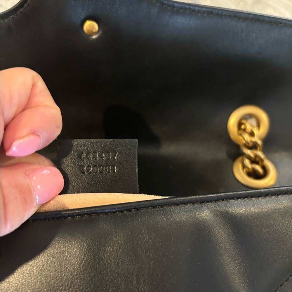 💯 Authentic Gucci Marmont shoulder bag.  Mint condition - Picture 5 of 7